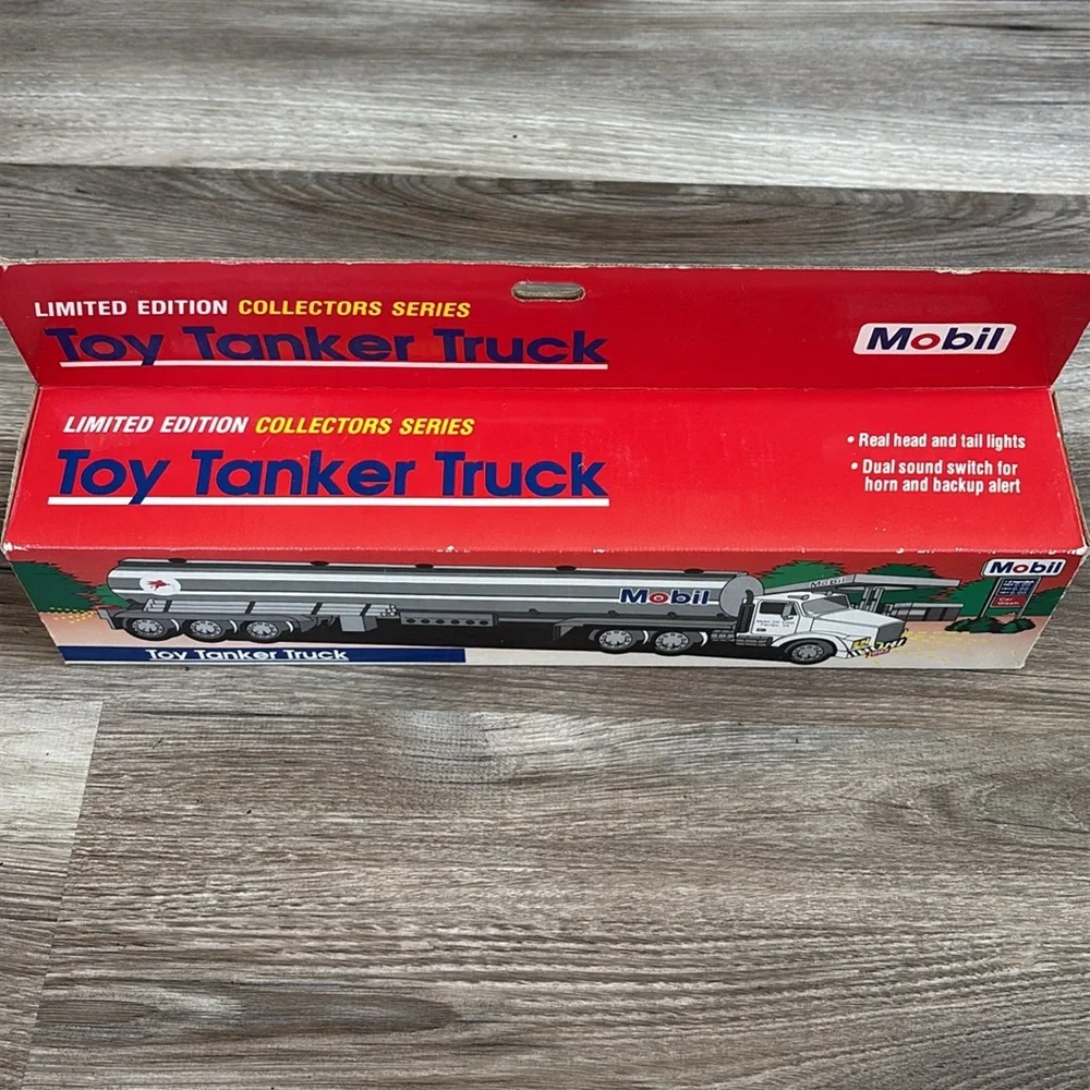 Mobil Gas Toy Tanker Truck 1993 Limited Edition Collector Series Vintage NIB New